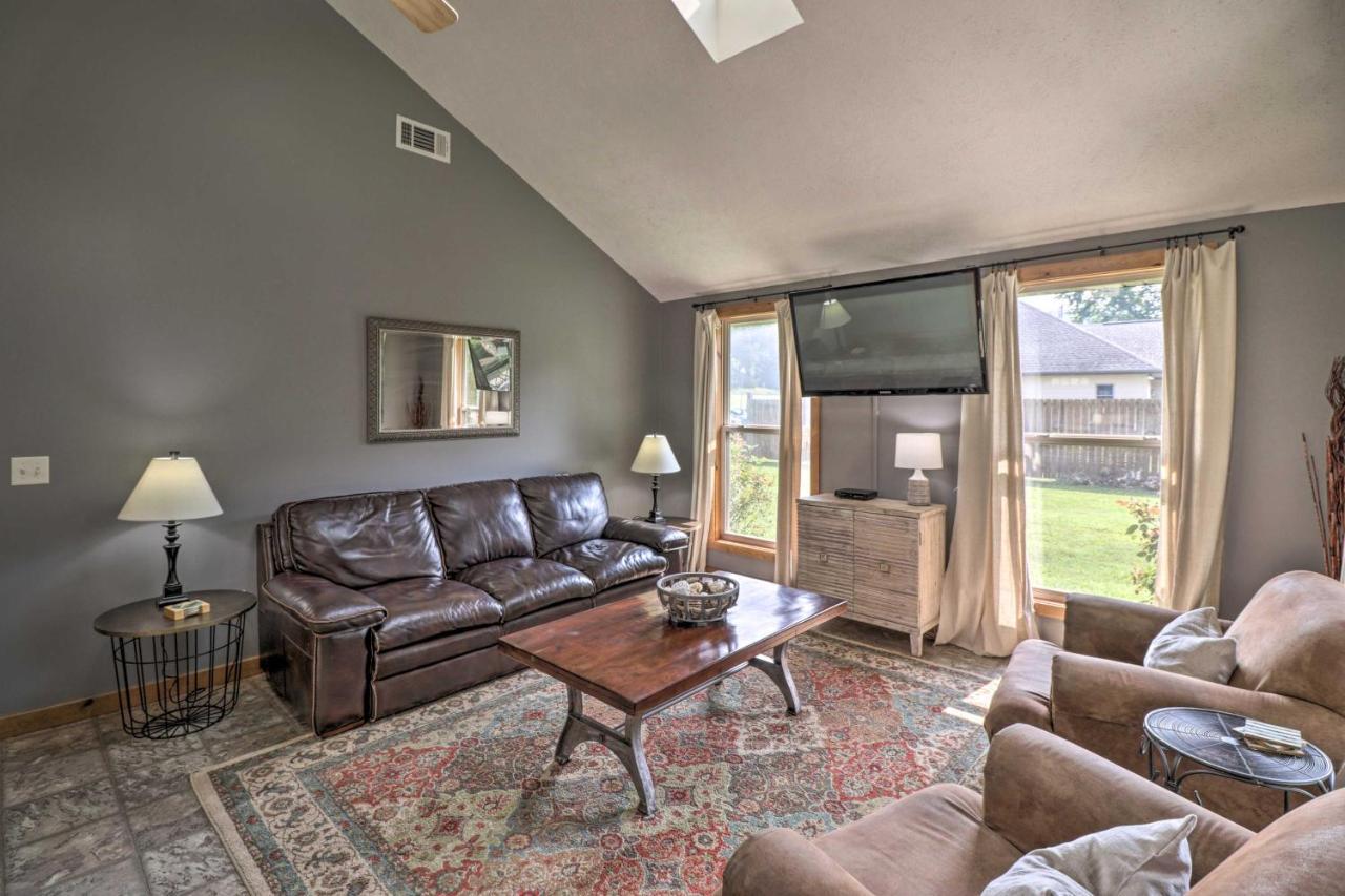 Mountain Home Cottage With Deck On White River! Gassville Εξωτερικό φωτογραφία