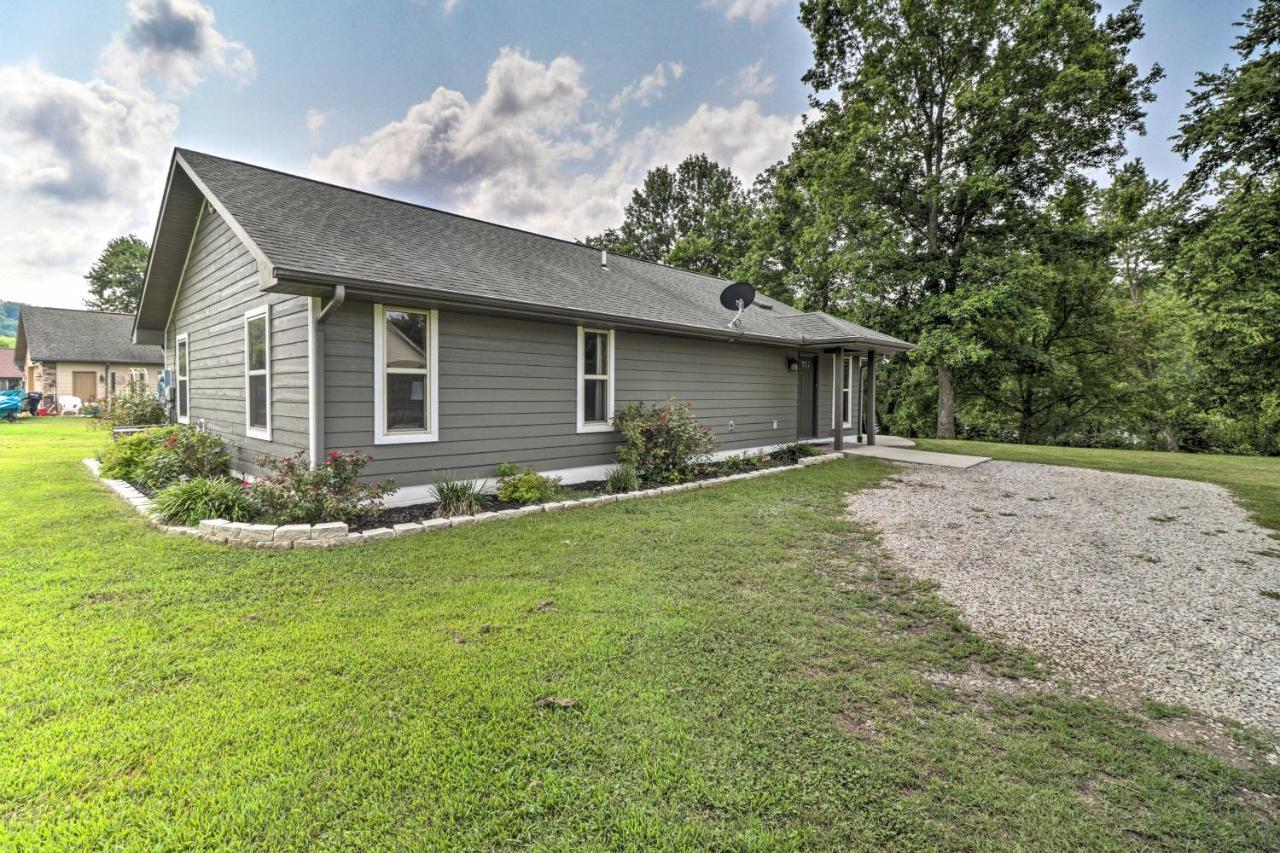 Mountain Home Cottage With Deck On White River! Gassville Εξωτερικό φωτογραφία